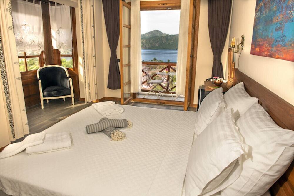 Photo of Bedroom in Selimiye