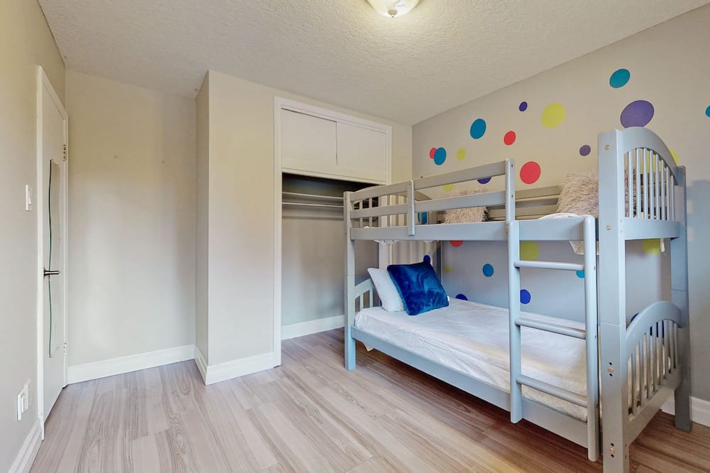 Photo of Bedroom in Township of Woolwich