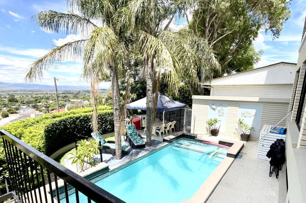 Photo of Outdoor in Hillvue