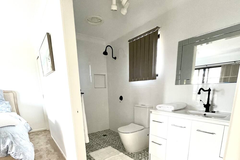 Photo of Bathroom in Hillvue