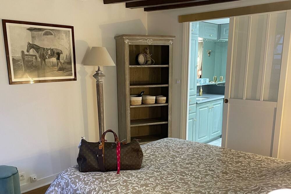 Photo of Bedroom in Chaon