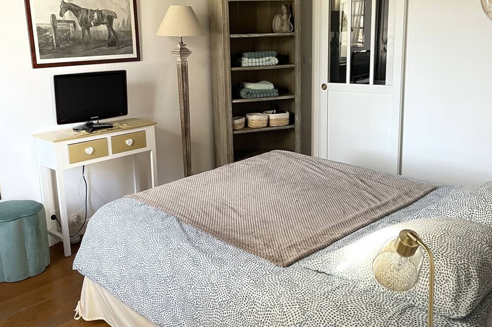 Photo of Bedroom in Chaon