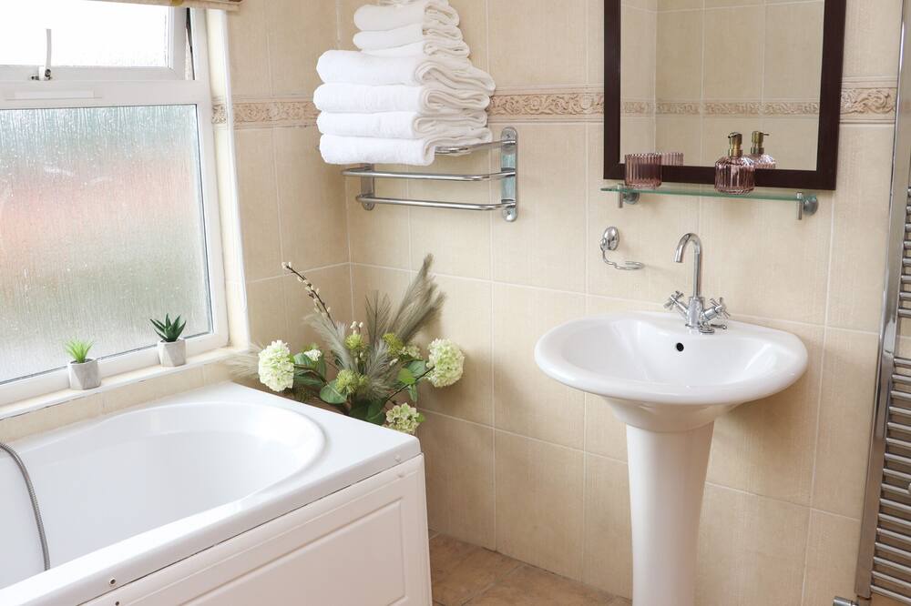 Photo of Bathroom in Graiguenamanagh