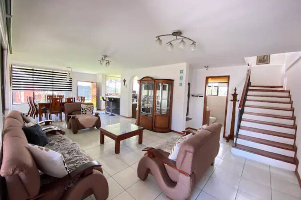 Photo of Livingroom in Tumbaco