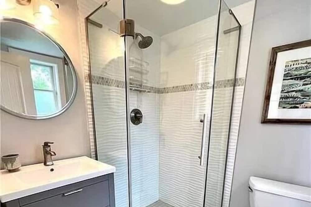 Photo of Bathroom in Snug Harbor
