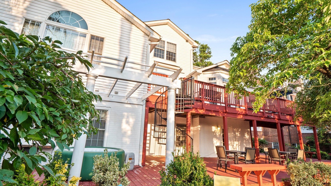 Photo of Outdoor in Addison Heights