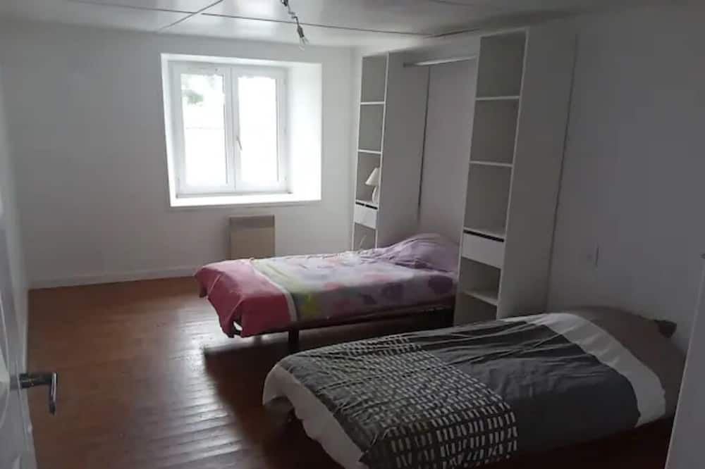 Photo of Bedroom in Carhaix-Plouguer