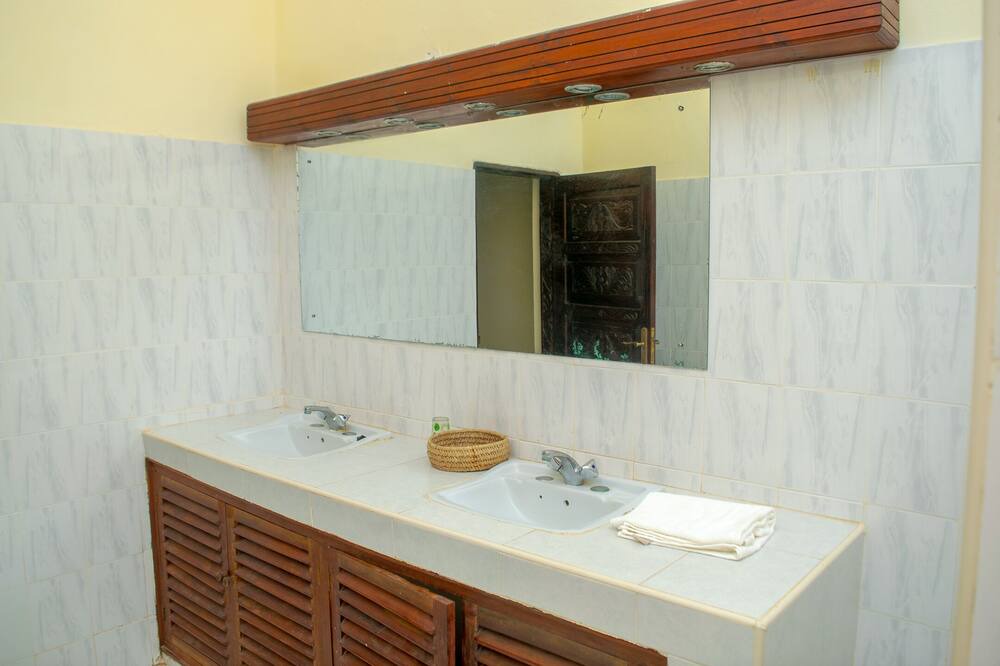 Photo of Bathroom in Watamu
