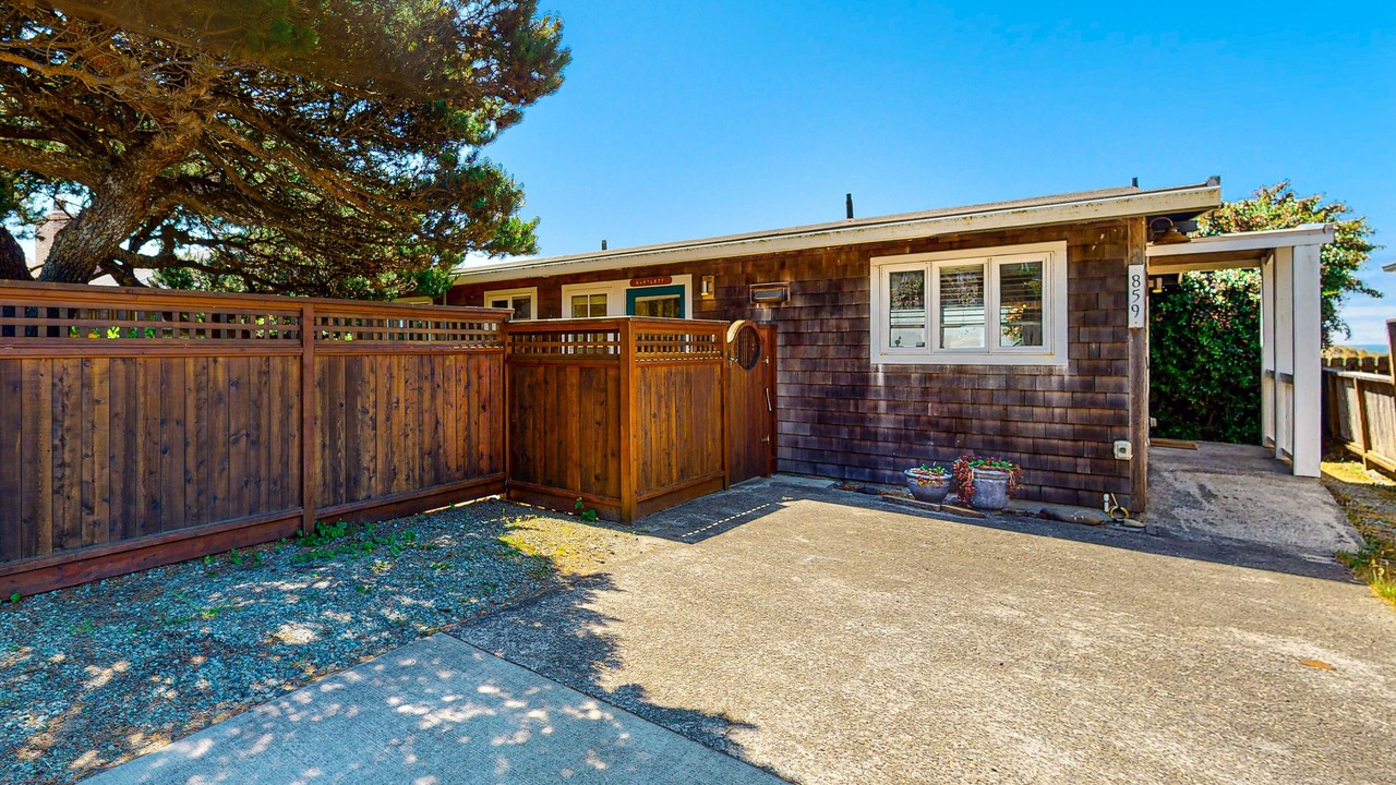 Photo of Outdoor in Manzanita