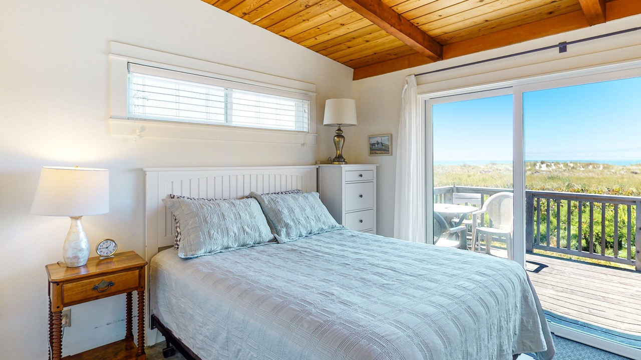Photo of Bedroom in Manzanita