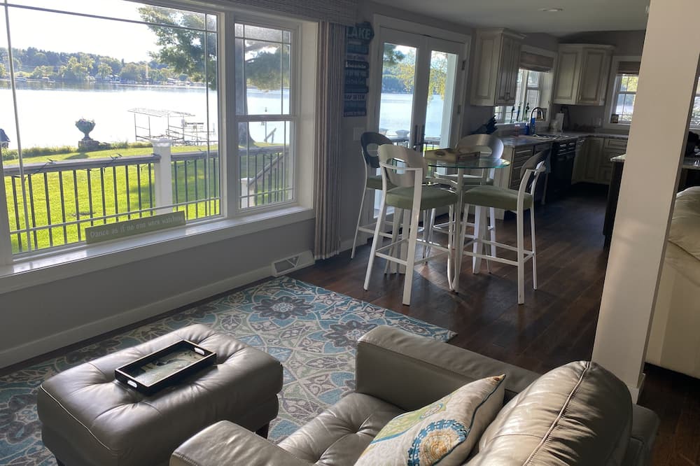 Photo of Livingroom in Lodi