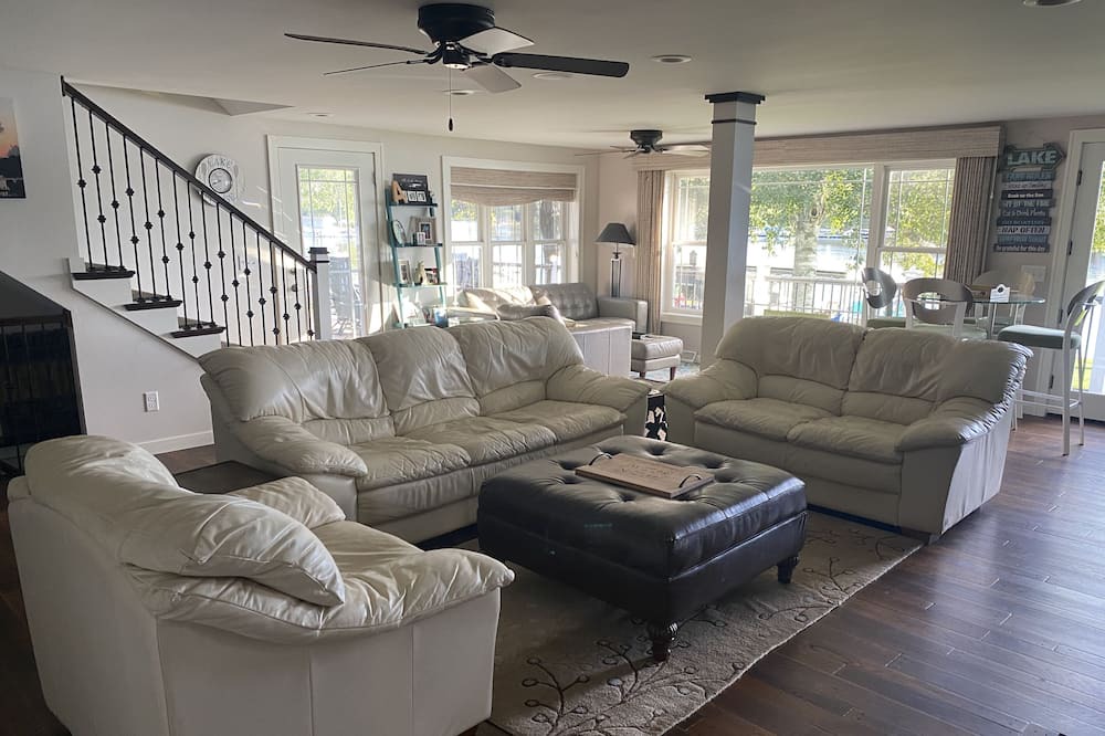 Photo of Livingroom in Lodi