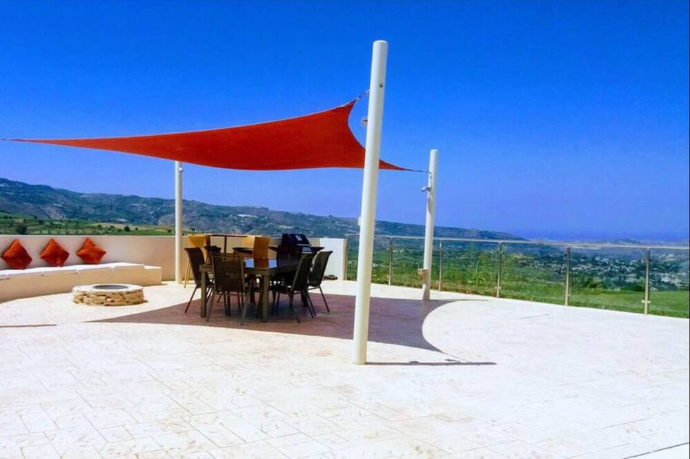 Photo of Patio Balcony in Stroumpi