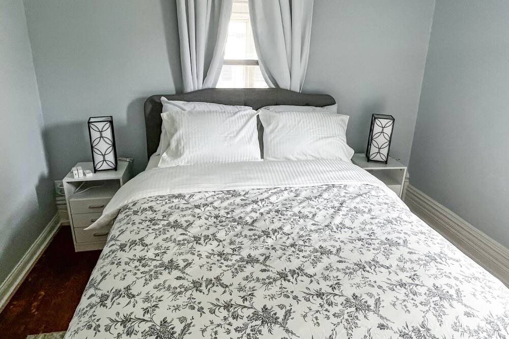Photo of Bedroom in Baraboo