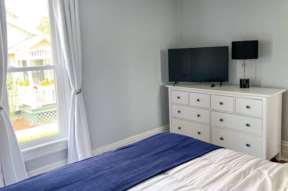 Photo of Bedroom in Baraboo