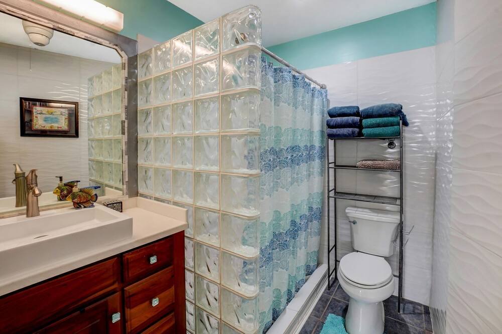 Photo of Bathroom in Cane Bay