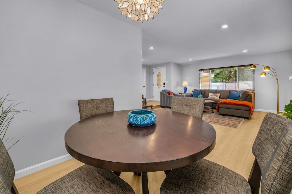 Photo of Kitchen in Lake Balboa