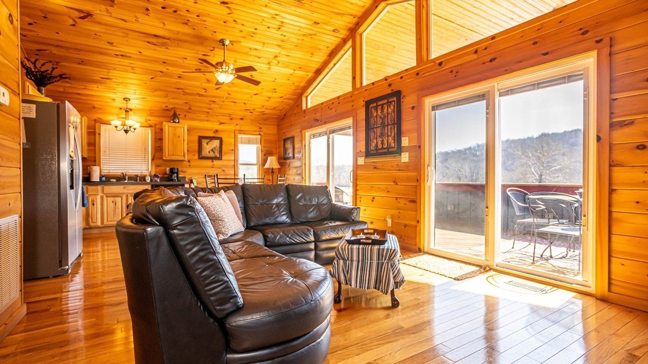 Photo of Livingroom in Draper