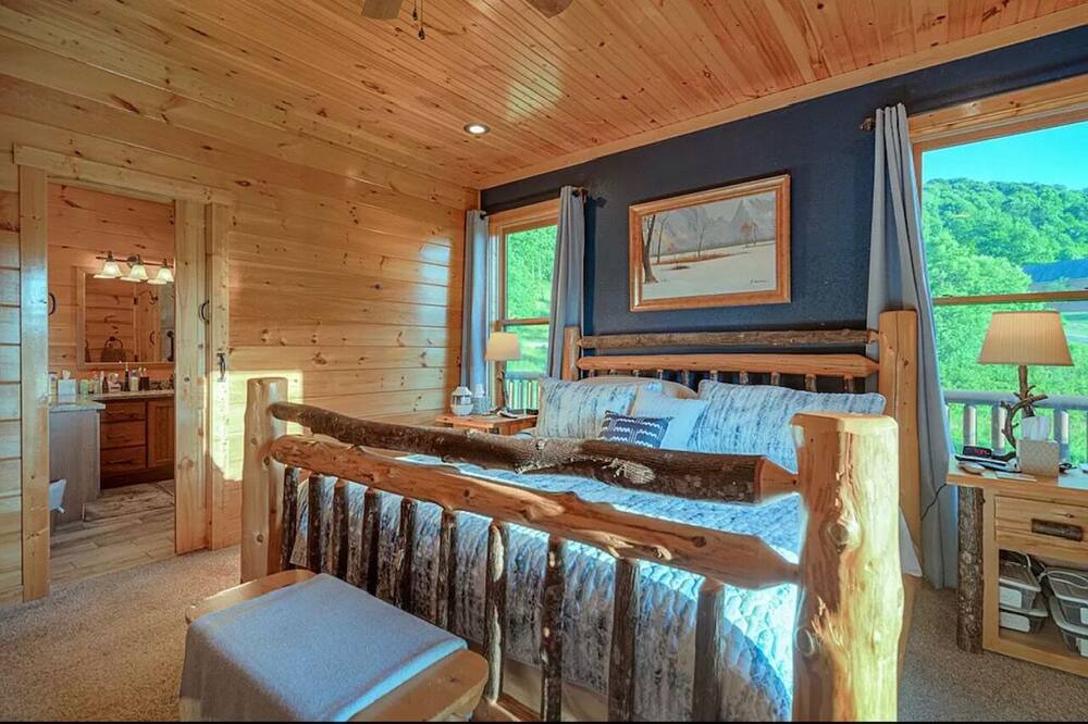 Photo of Bedroom in Goldbond
