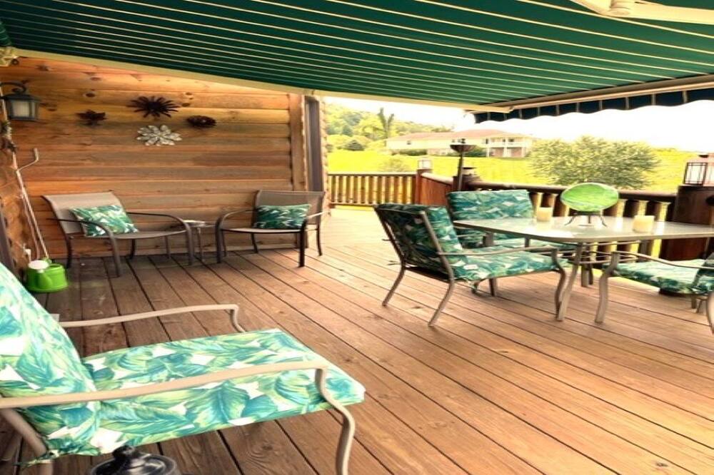 Photo of Patio Balcony in Goldbond
