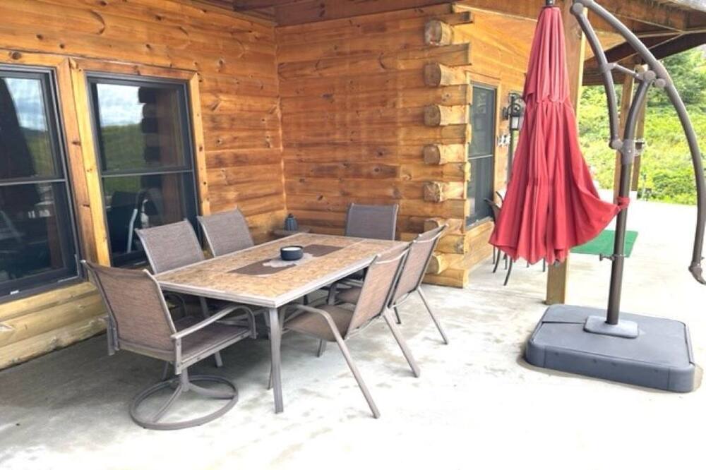 Photo of Patio Balcony in Goldbond