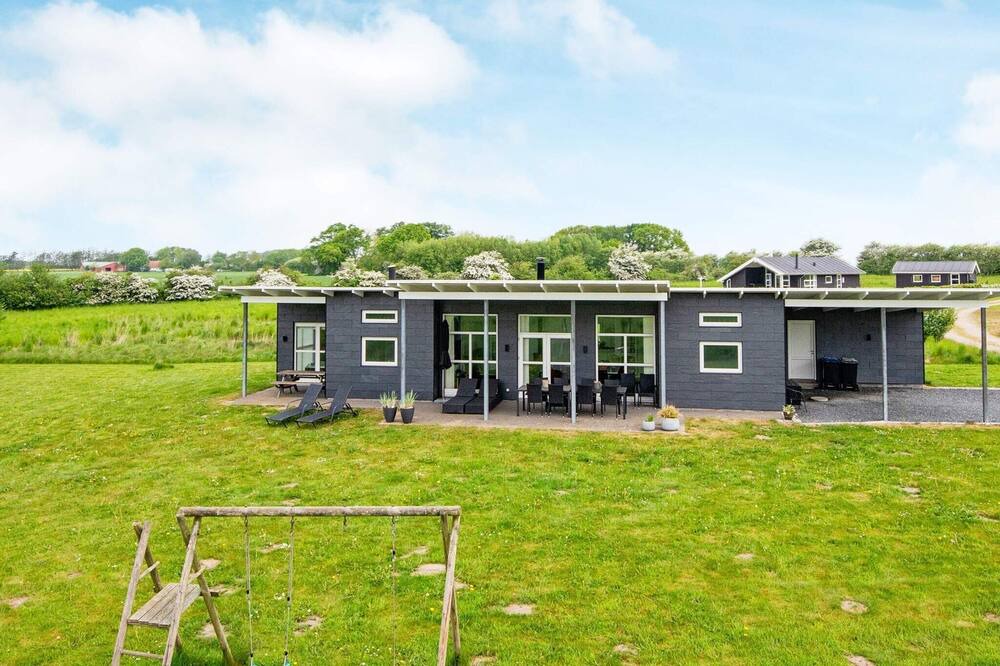 Photo of Outdoor in Arø