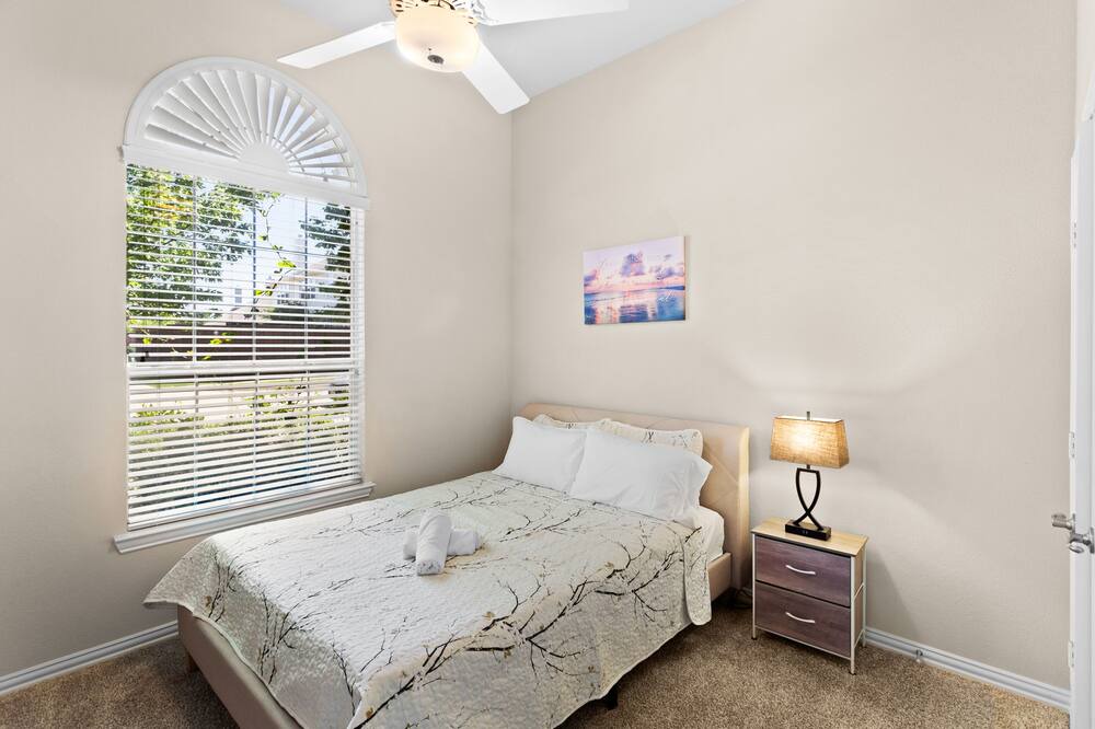 Photo of Bedroom in Allen