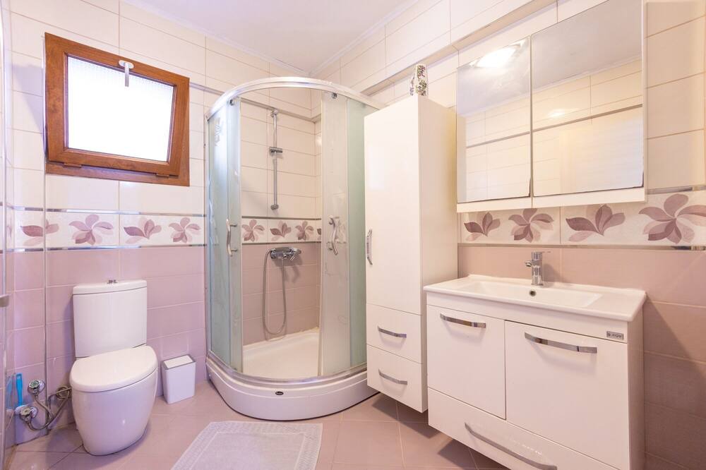 Photo of Bathroom in Selimiye