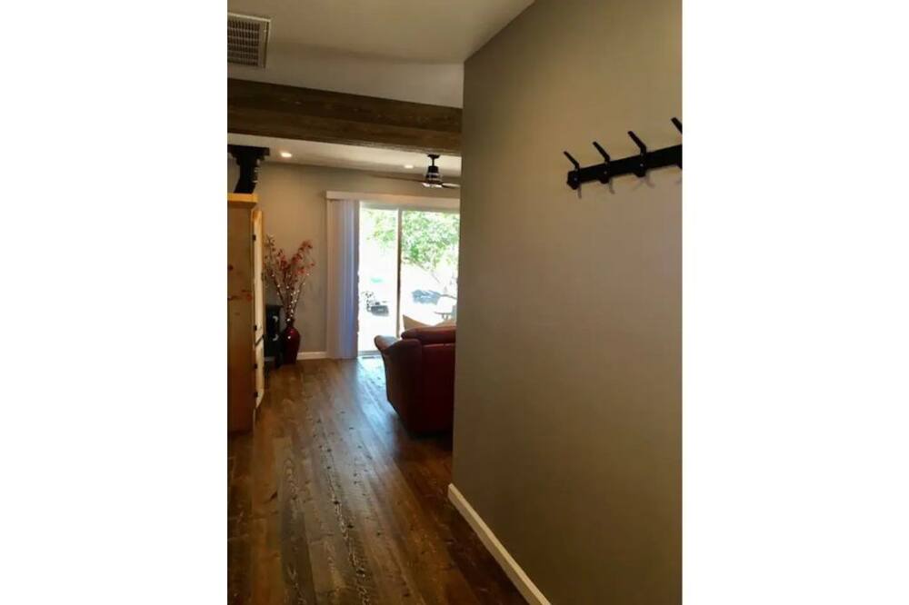 Photo of Bedroom in Johnson Lane
