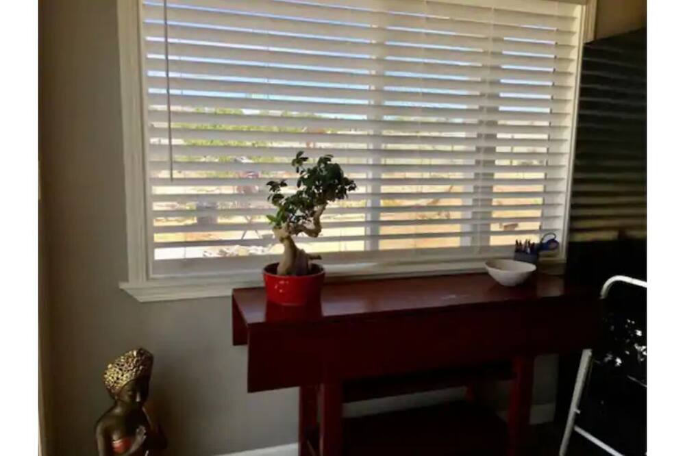 Photo of Bedroom in Johnson Lane
