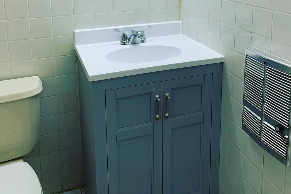 Photo of Bathroom in Shawanese