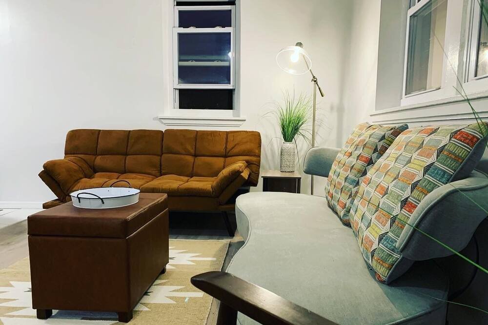 Photo of Livingroom in Shawanese
