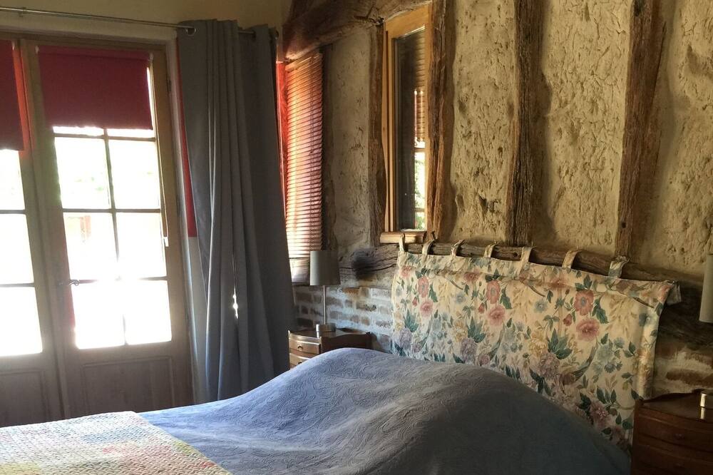Photo of Bedroom in La Ferte-Beauharnais