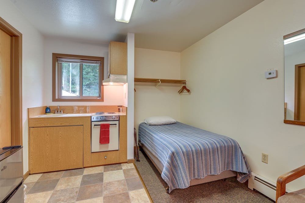 Photo of Bedroom in Cooper Landing