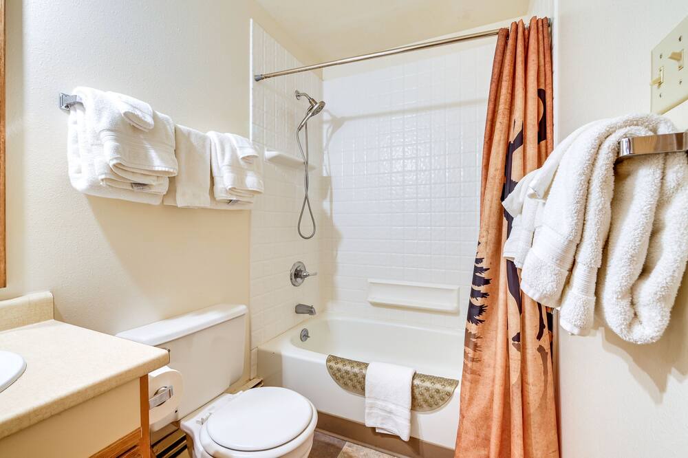 Photo of Bathroom in Cooper Landing