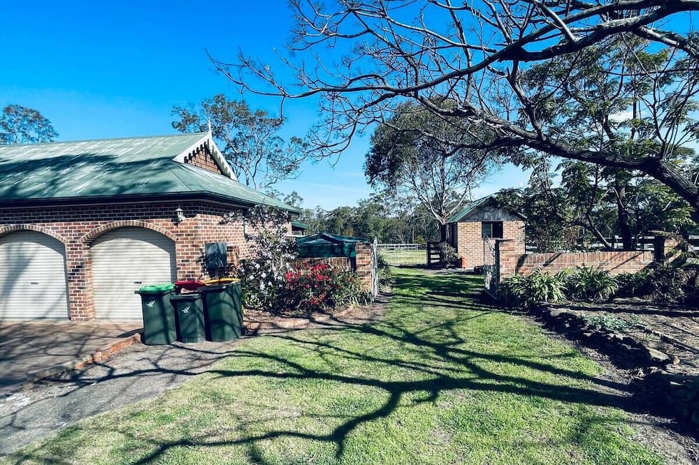 Photo of Outdoor in Yellow Rock