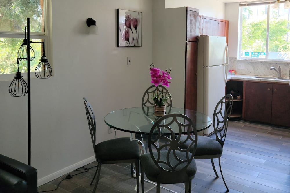 Photo of Livingroom in Norma Triangle