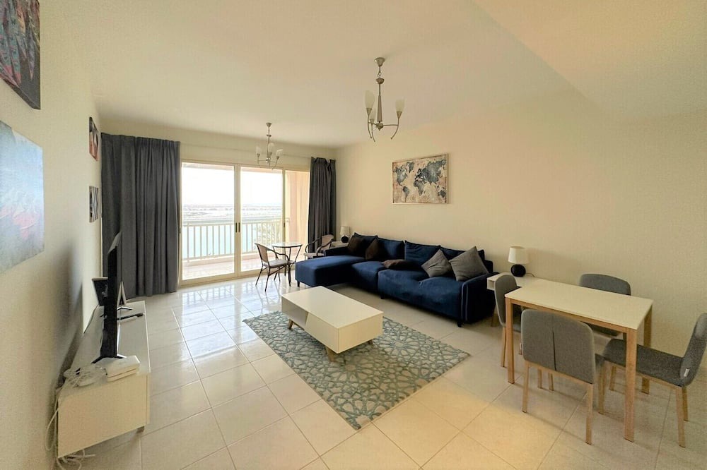 Photo of Livingroom in Mina Al Arab