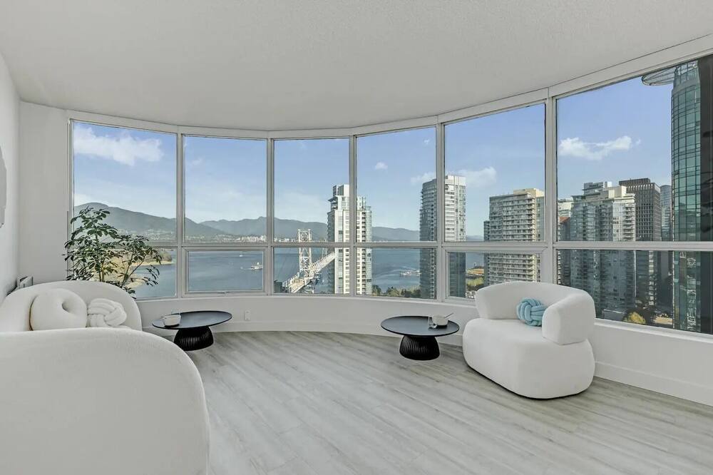 Photo of Bathroom in Coal Harbour