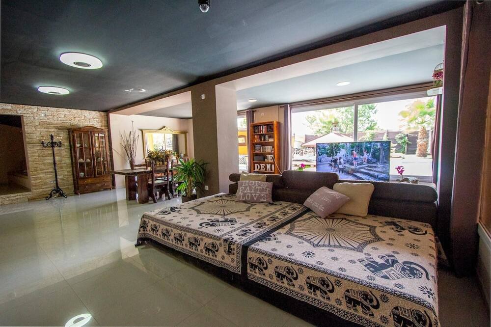 Photo of Livingroom in Rubi