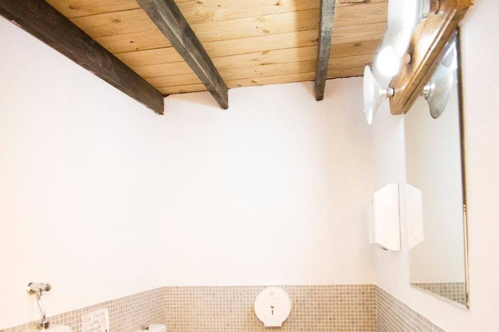 Photo of Bathroom in Rubi
