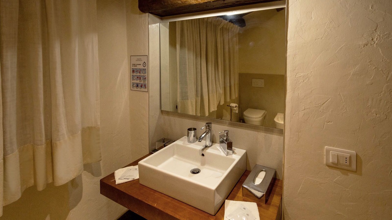 Photo of Bathroom in Vittorio Veneto