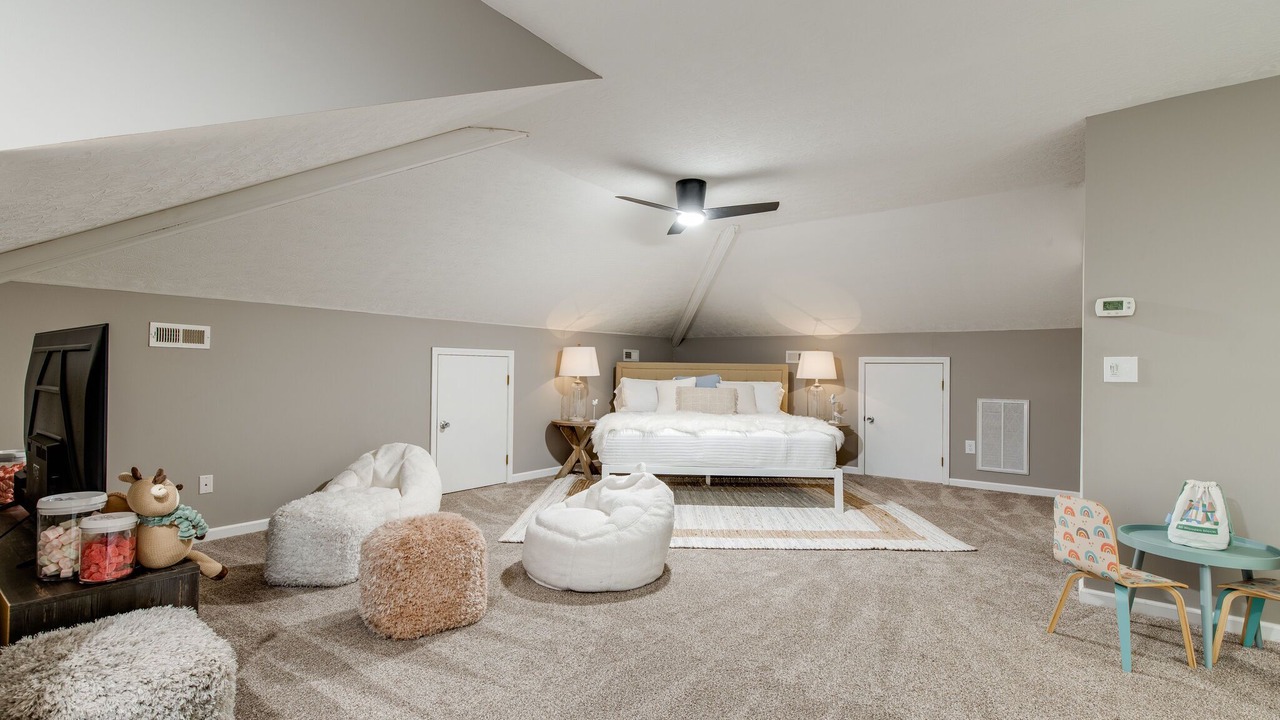 Photo of Livingroom in Ashland City