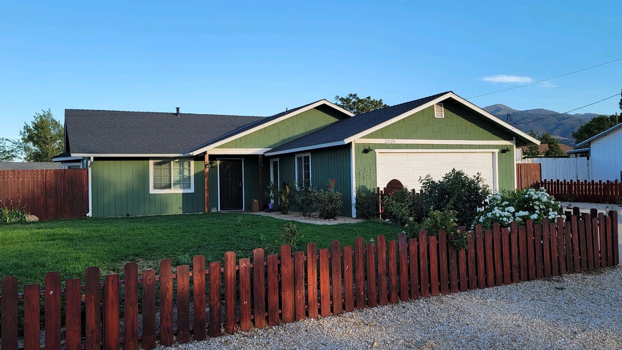 Photo of Outdoor in Golden Hills