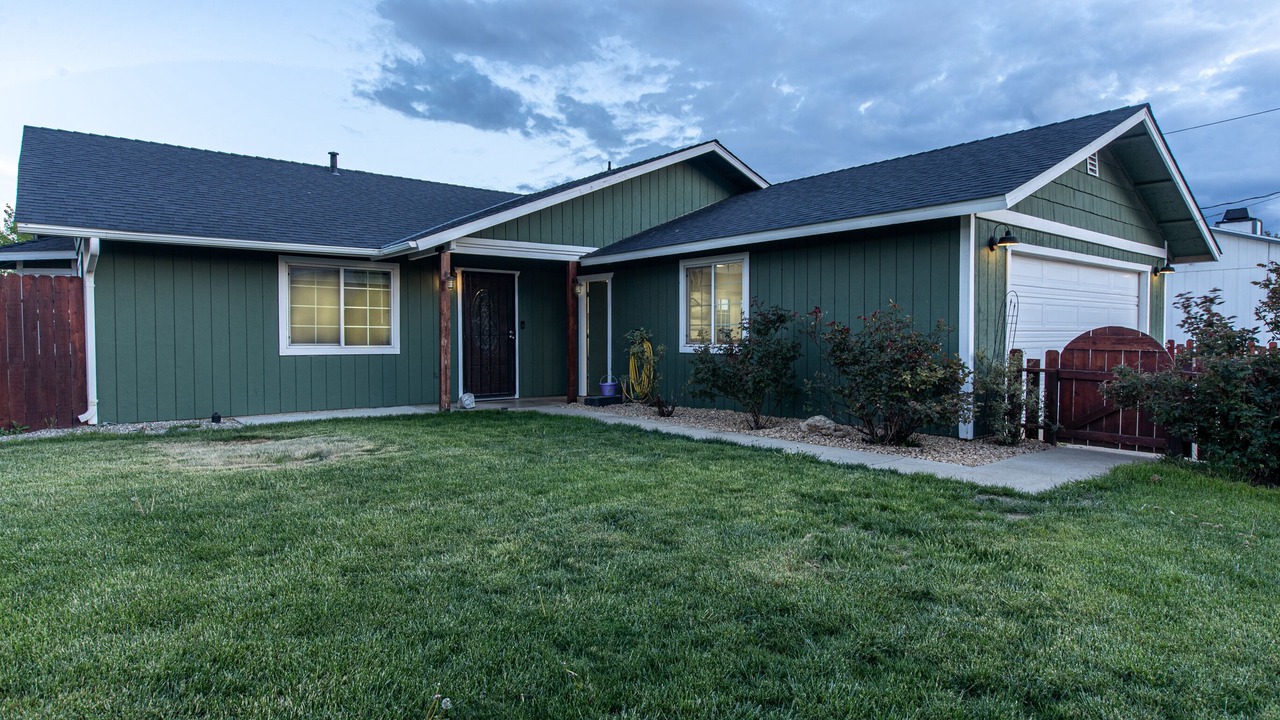 Photo of Outdoor in Golden Hills