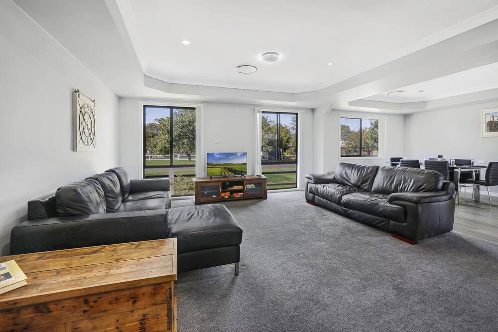 Photo of Livingroom in Wallabadah