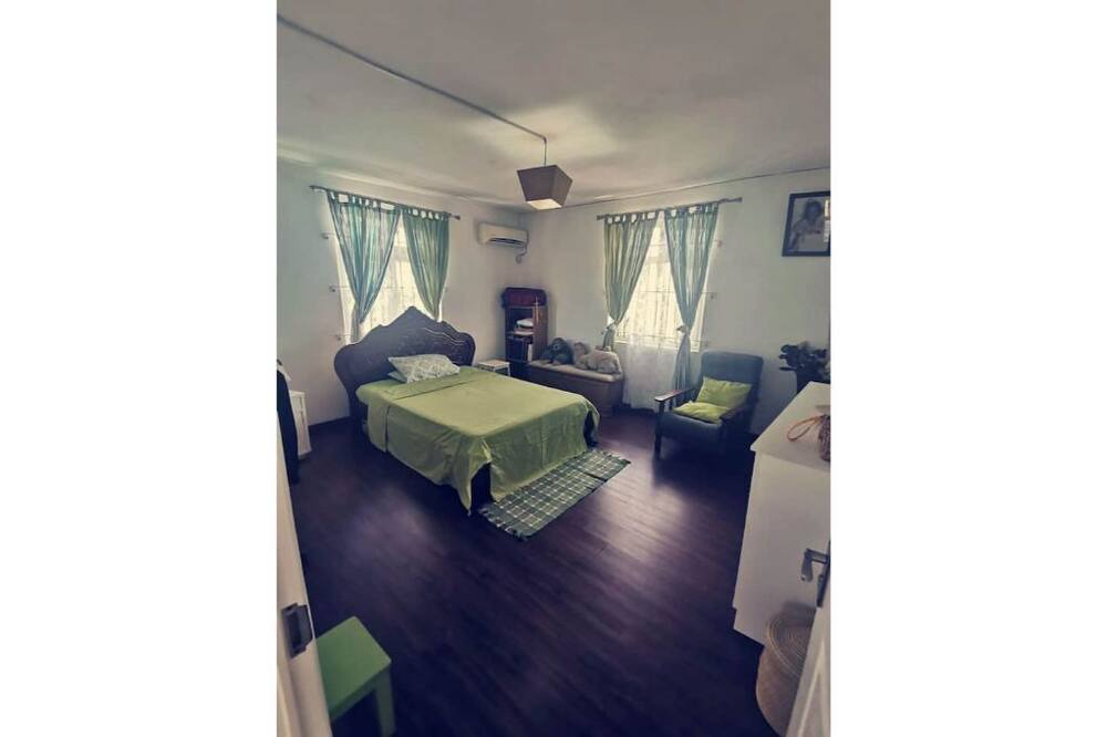 Photo of Bedroom in Candos