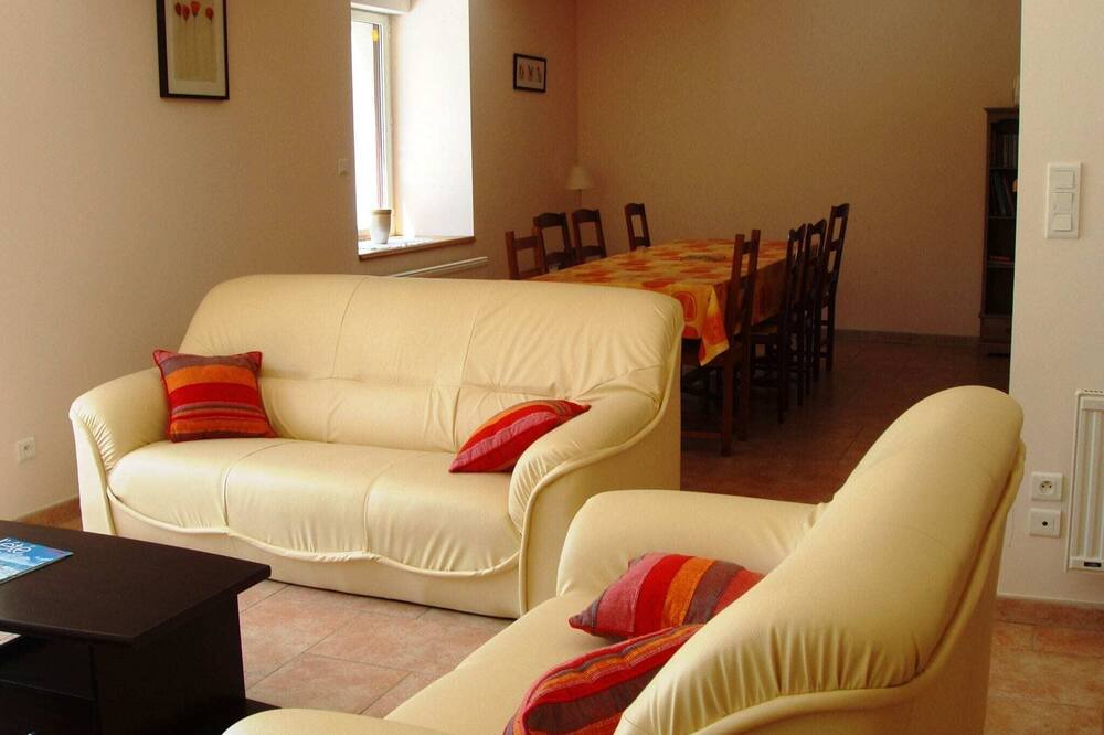 Photo of Livingroom in Isigny-le-Buat