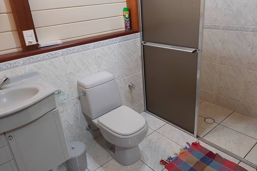 Photo of Bathroom in Itapeva