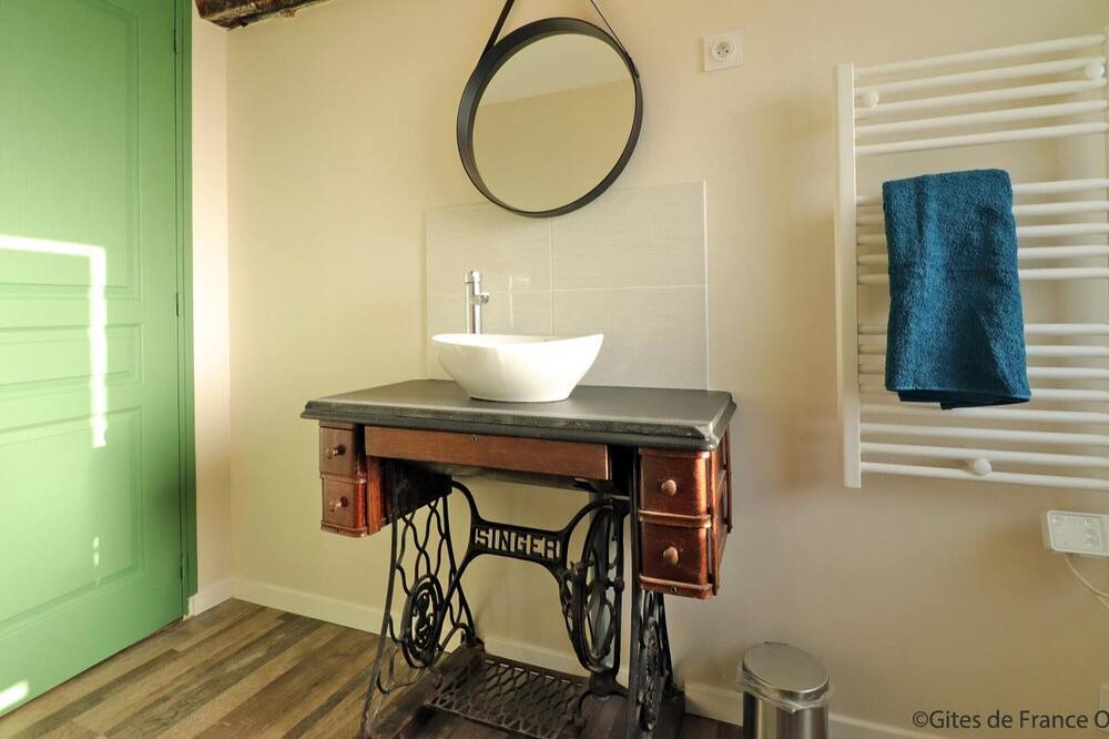 Photo of Bathroom in Parfondeval